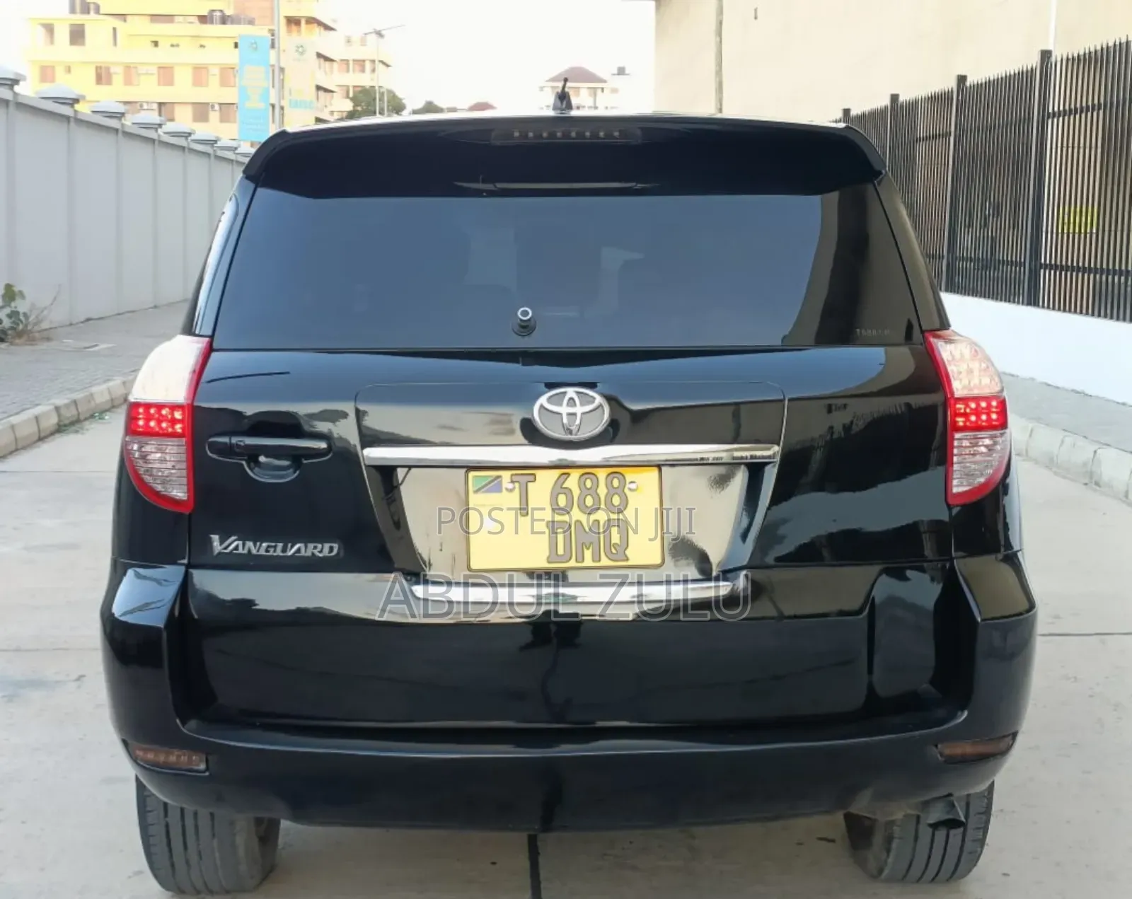 Toyota Vanguard 2010 Black