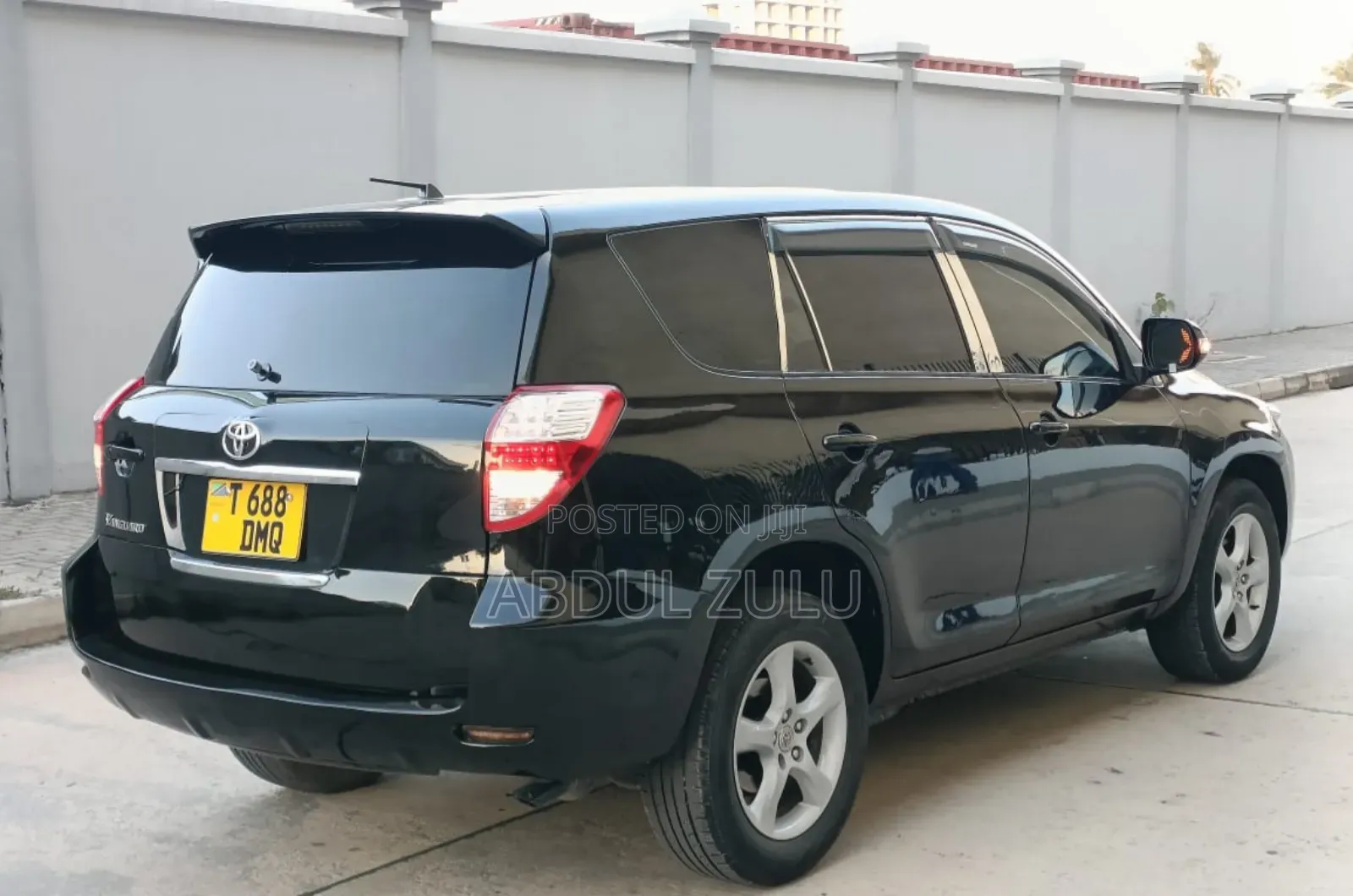 Toyota Vanguard 2010 Black