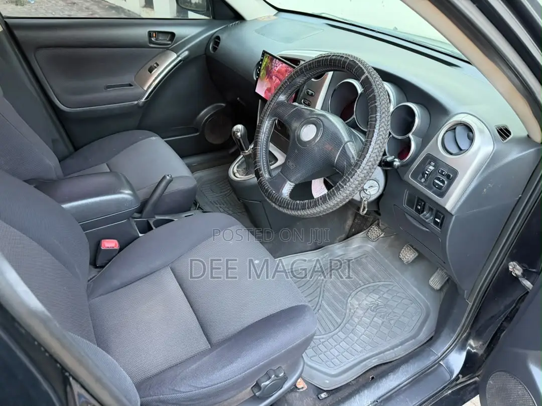 Toyota Voltz 2004 Black