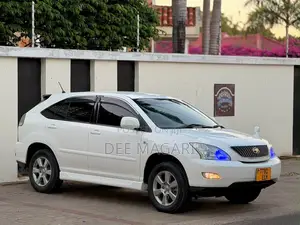 Toyota Harrier 2005 White