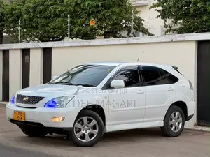 Toyota Harrier 2005 White