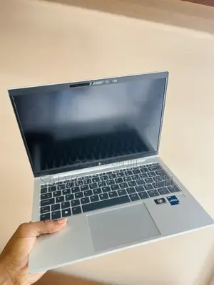 Laptop HP EliteBook 830 G9 16GB Intel Core i5 SSD 256GB