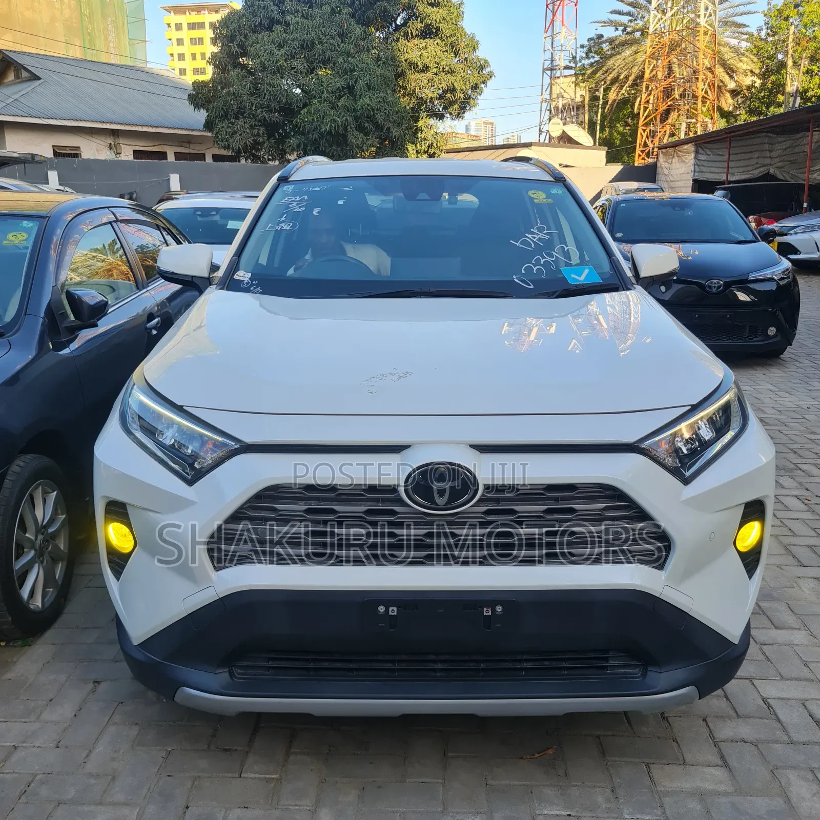Toyota RAV4 2019 White