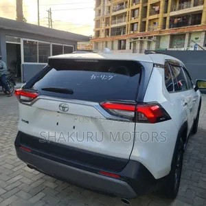 Toyota RAV4 2019 White