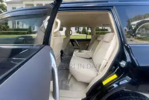 Toyota Land Cruiser Prado 2016 Black