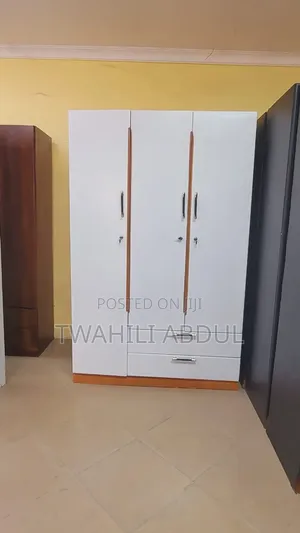Kabat Milango Mitatu