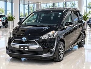 Toyota Sienta 1.5 Hybrid FWD 2016 Black