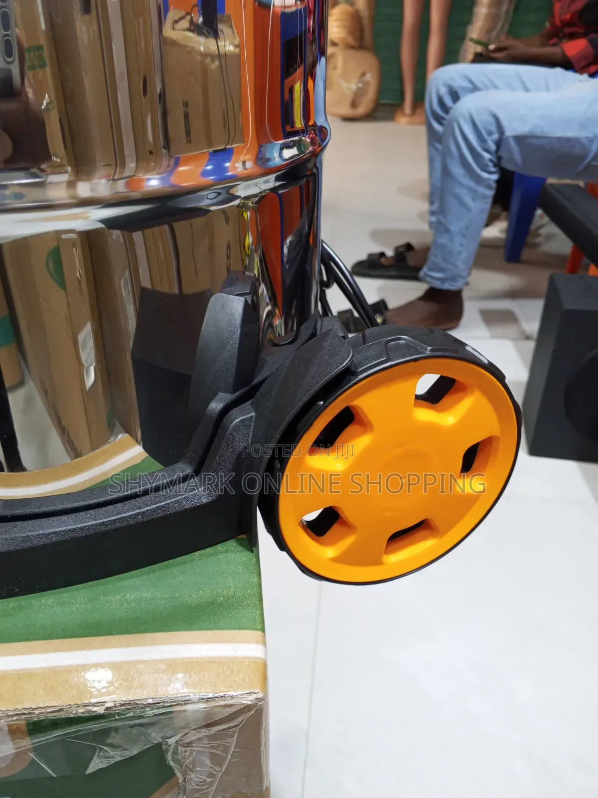 Jadever 30L 1200W Wet Dry Vacuum Cleaner 30L