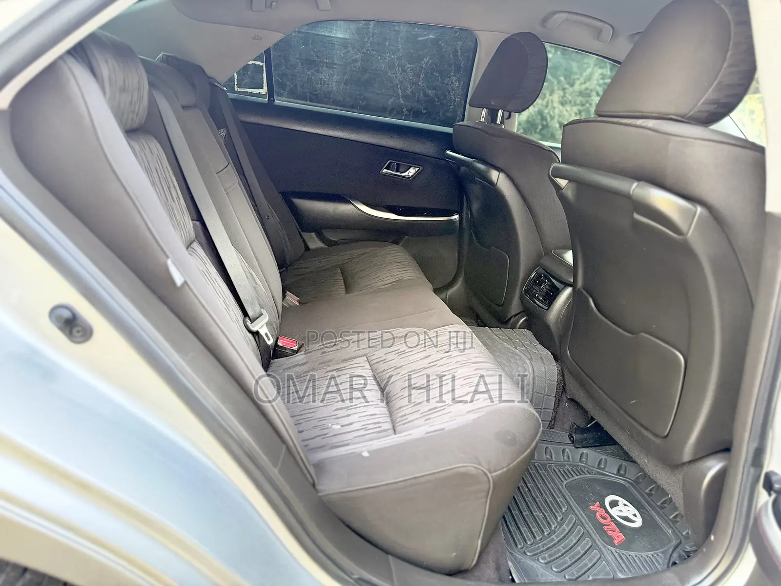 Toyota Crown 2010 Silver