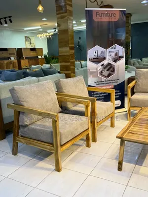 Modern Armchair Na Mbao Ngumu Ni Classic Sana