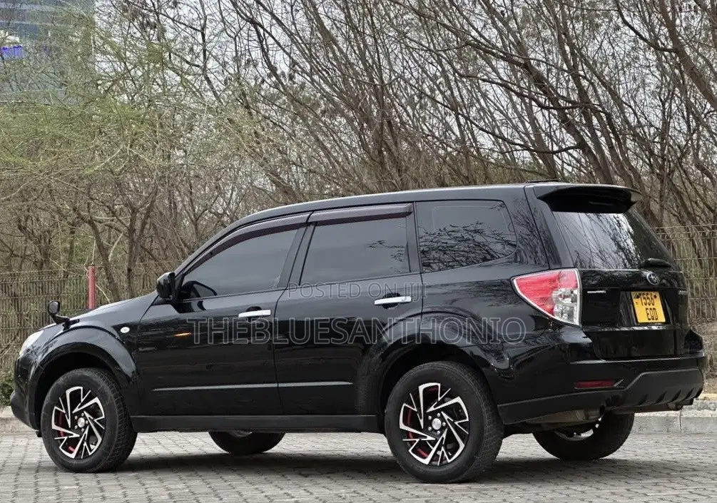 Subaru Forester 2011 Black