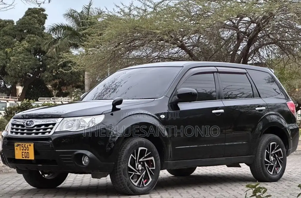 Subaru Forester 2011 Black