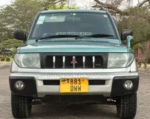 Mitsubishi Pajero 2007 Green
