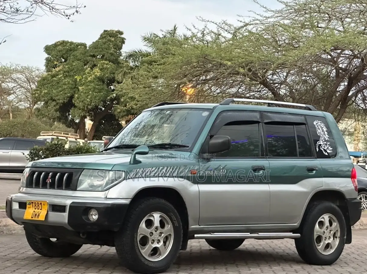 Mitsubishi Pajero 2007 Green