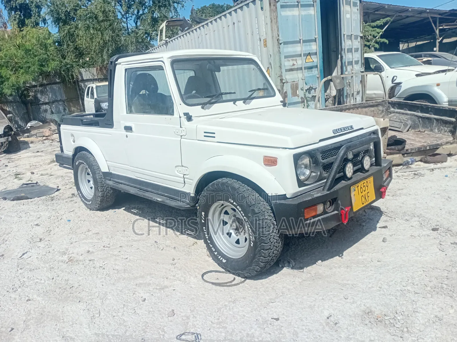 Suzuki Samurai Long 1999 White