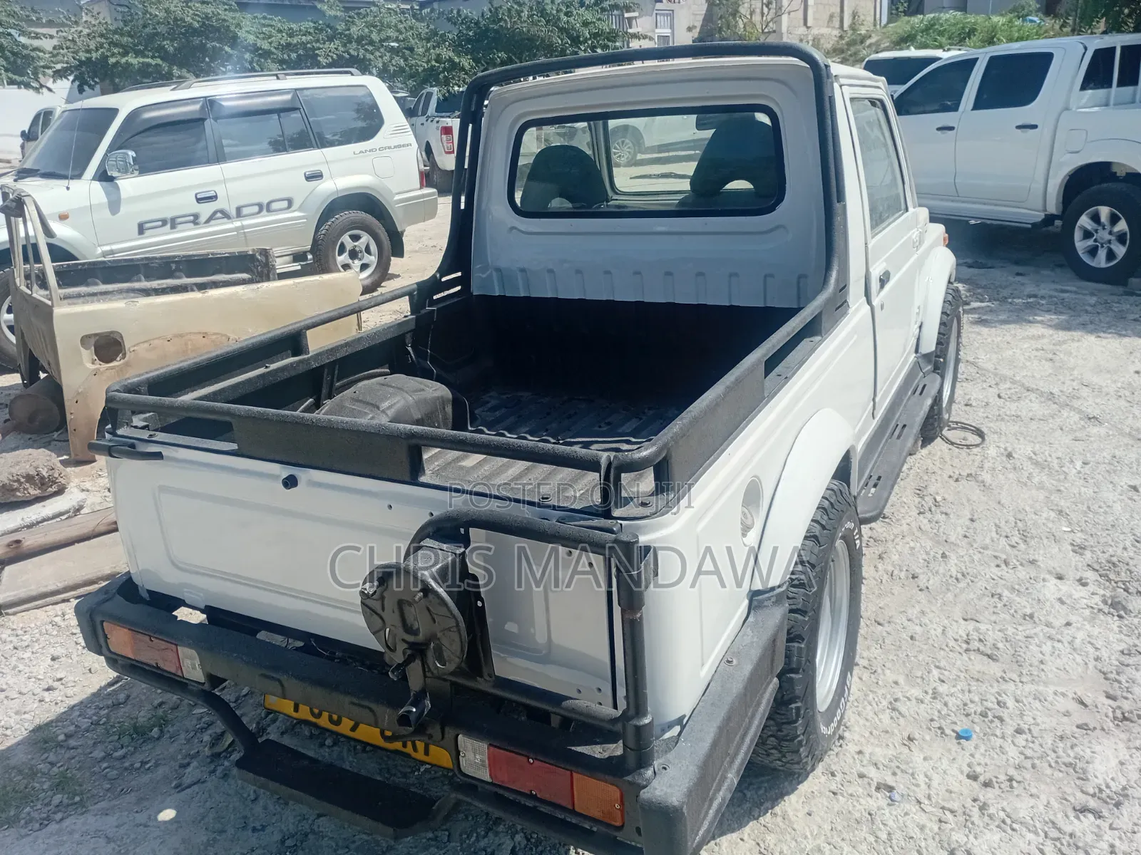 Suzuki Samurai Long 1999 White