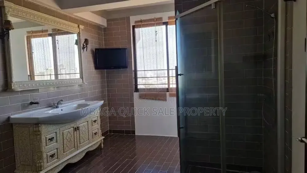 Furnished 3bdrm Apartment in Upanga West for sale