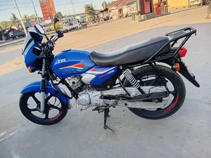 TVS HLX 125 2025 Blue