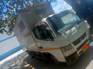Mitsubishi Canter 2015 White