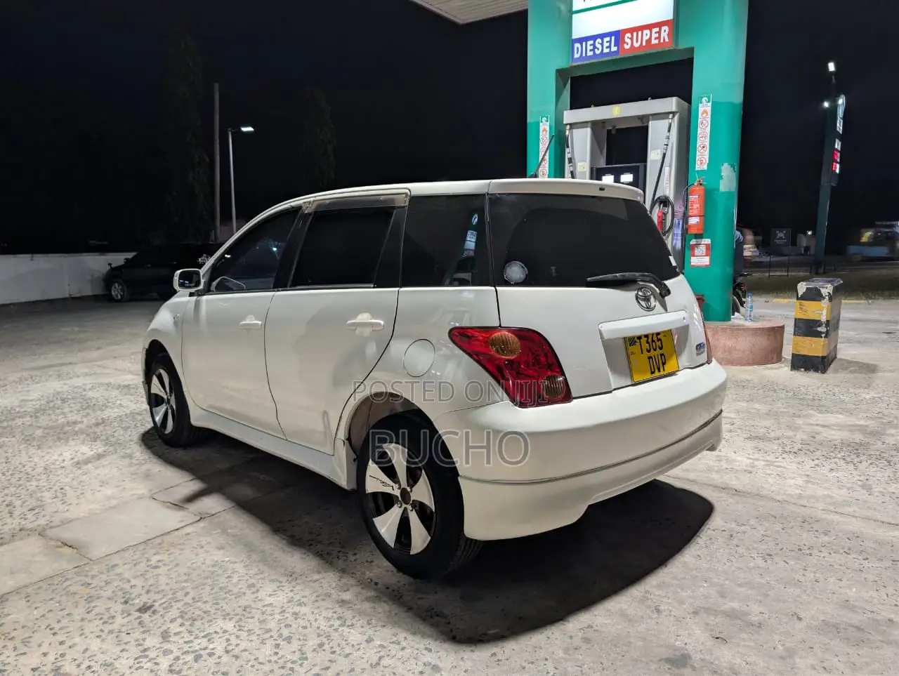 Toyota IST 2005 White