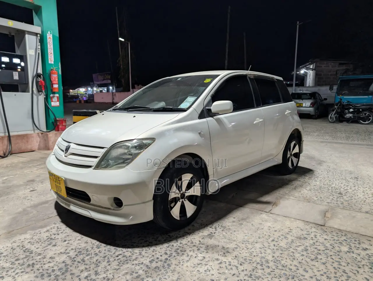 Toyota IST 2005 White