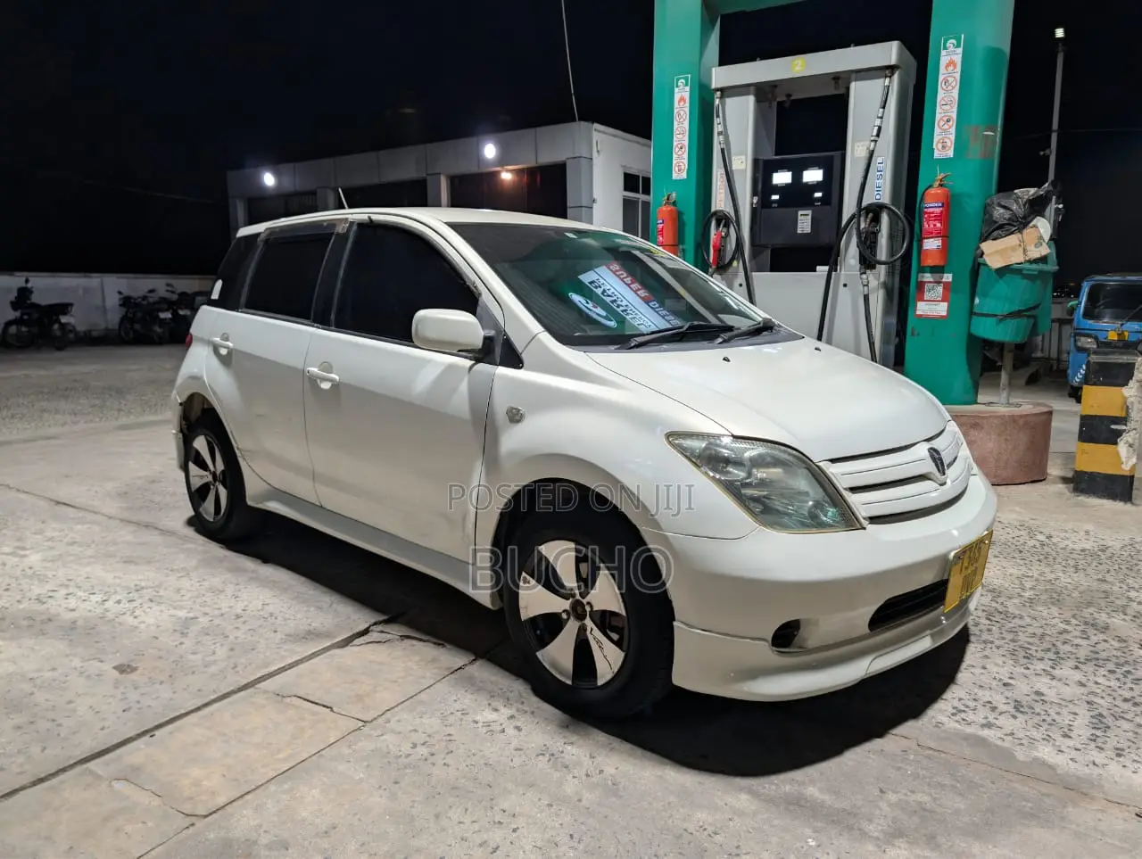 Toyota IST 2005 White