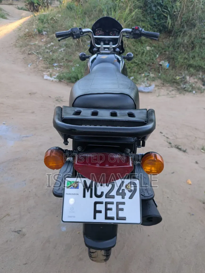 Bajaj Boxer 125 2026 Black