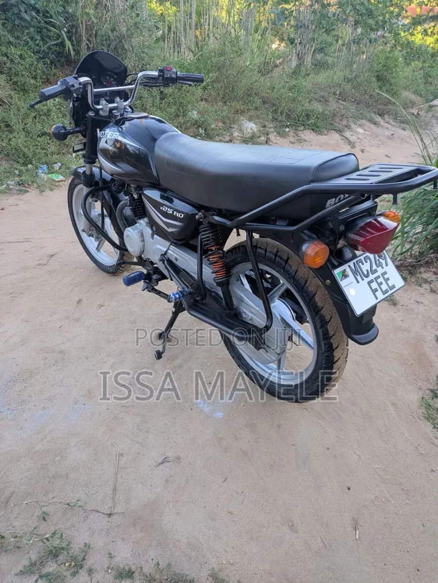 Bajaj Boxer 125 2026 Black