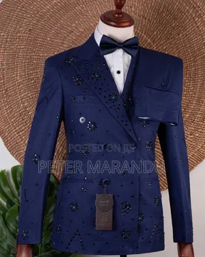 Buluu Ya Usiku Yenye Urembo Wa Maua (Navy Blue Floral Stone Tuxedo)