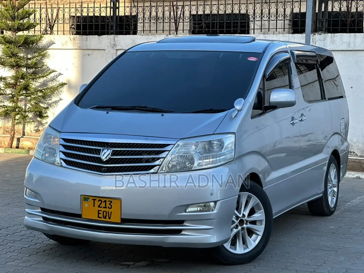 Toyota Alphard 2.4 Petrol FWD 2005 Silver