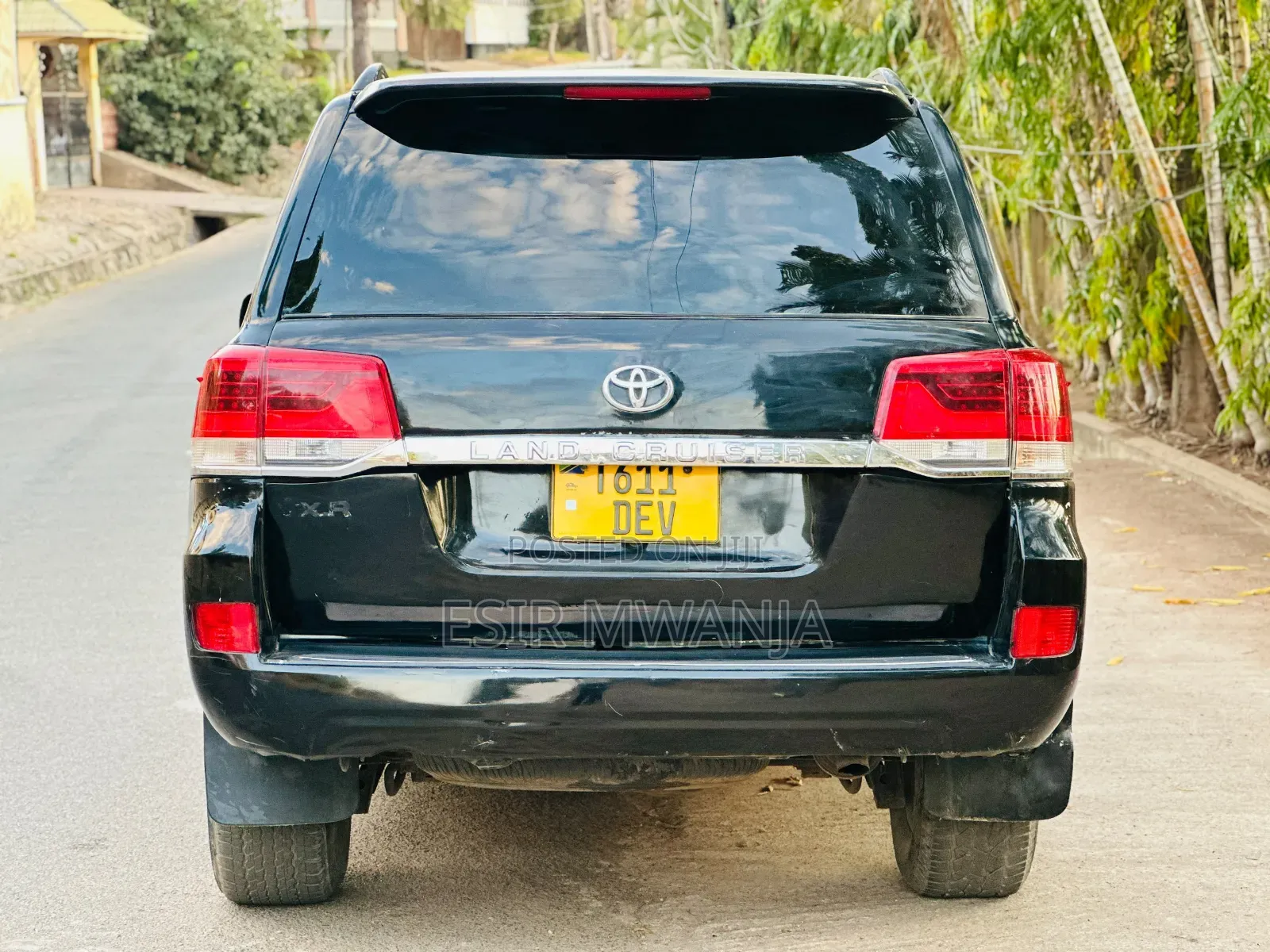 Toyota Land Cruiser 2000 Black