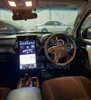 Toyota Land Cruiser Prado 2.8 2019 Blue