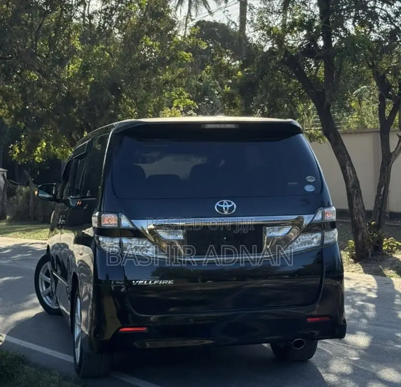 Toyota Vellfire V 2.4 FWD 7-Seater 2008 Black
