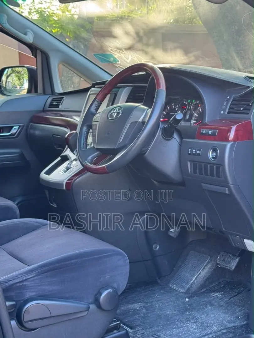 Toyota Vellfire V 2.4 FWD 7-Seater 2008 Black