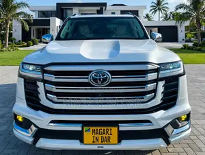 Toyota Land Cruiser 2023 White