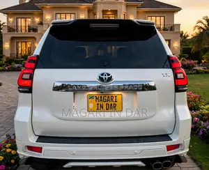 Toyota Land Cruiser Prado 2022 White