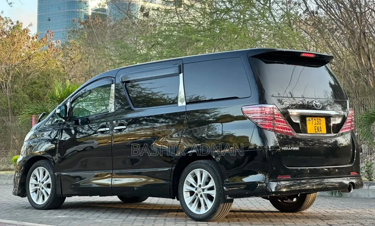 Toyota Vellfire 2010 Matt Black
