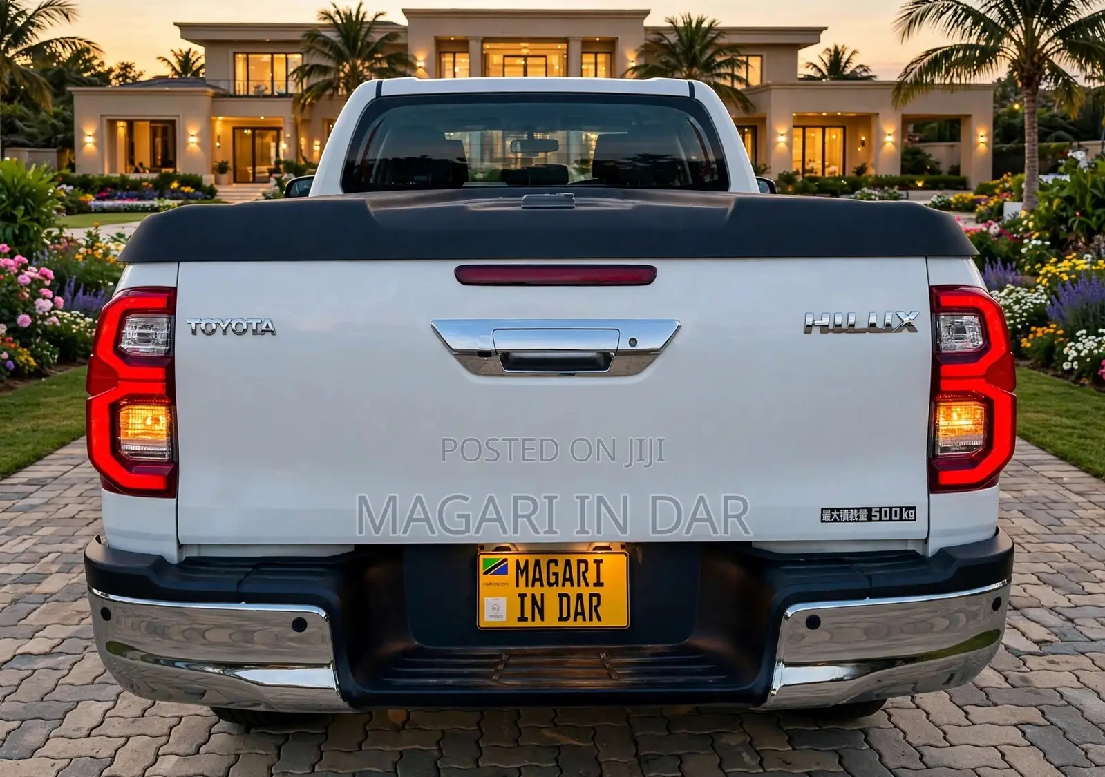 Toyota Hilux 2022 White