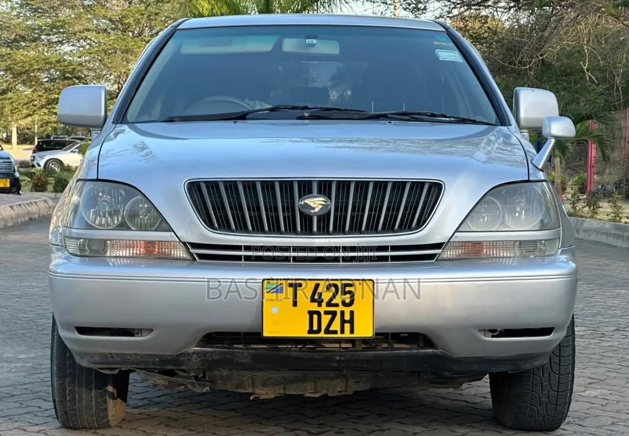 Toyota Harrier 2.2 16V 2000 Silver