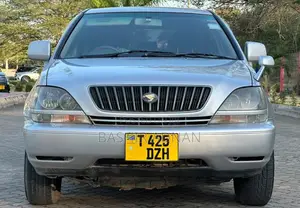 Toyota Harrier 2.2 16V 2000 Silver