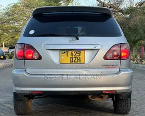 Toyota Harrier 2.2 16V 2000 Silver