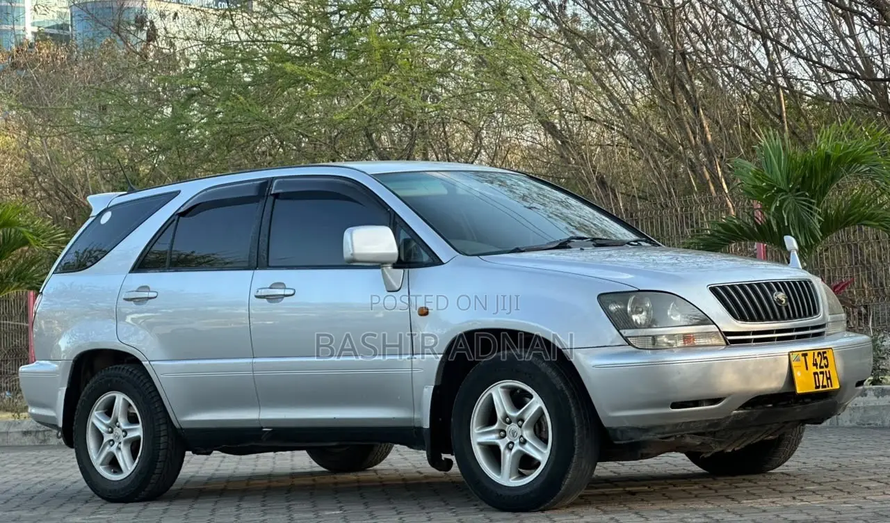 Toyota Harrier 2.2 16V 2000 Silver