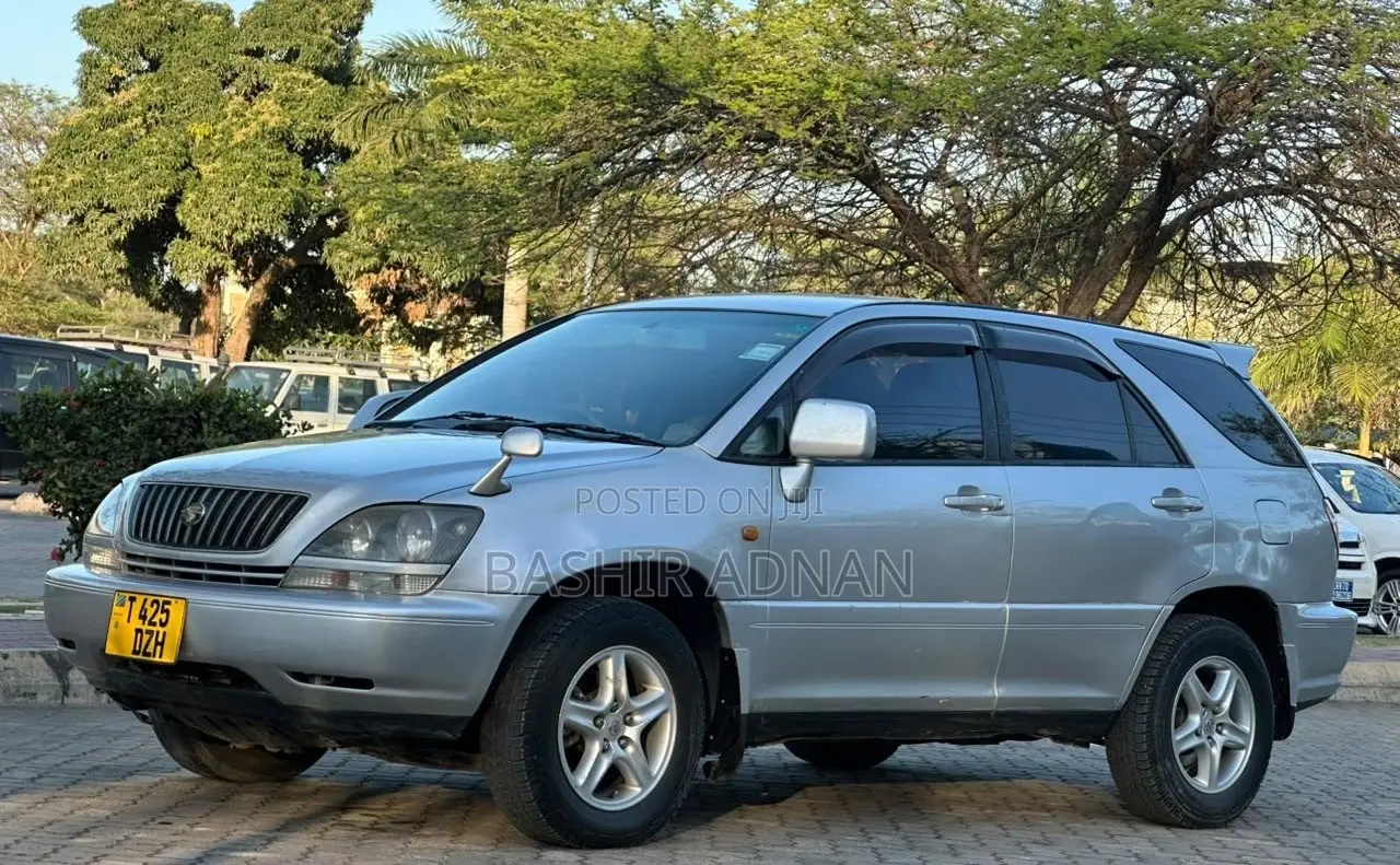 Toyota Harrier 2.2 16V 2000 Silver