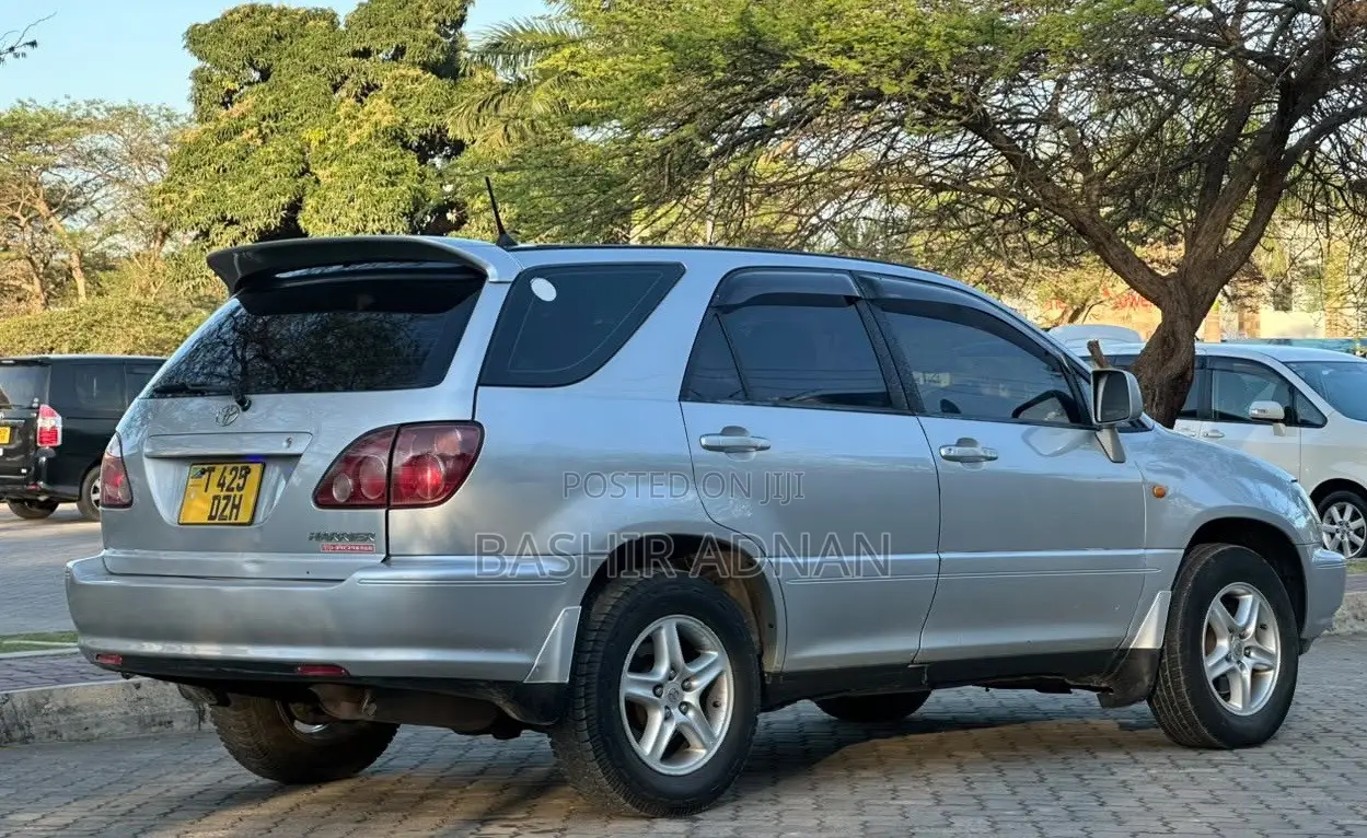 Toyota Harrier 2.2 16V 2000 Silver