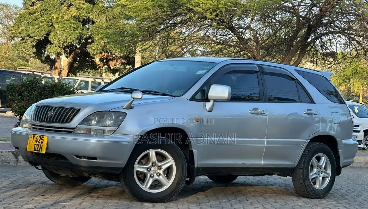 Toyota Harrier 2.2 16V 2000 Silver