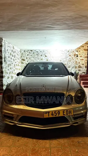 Mercedes-Benz E320 2006 Silver