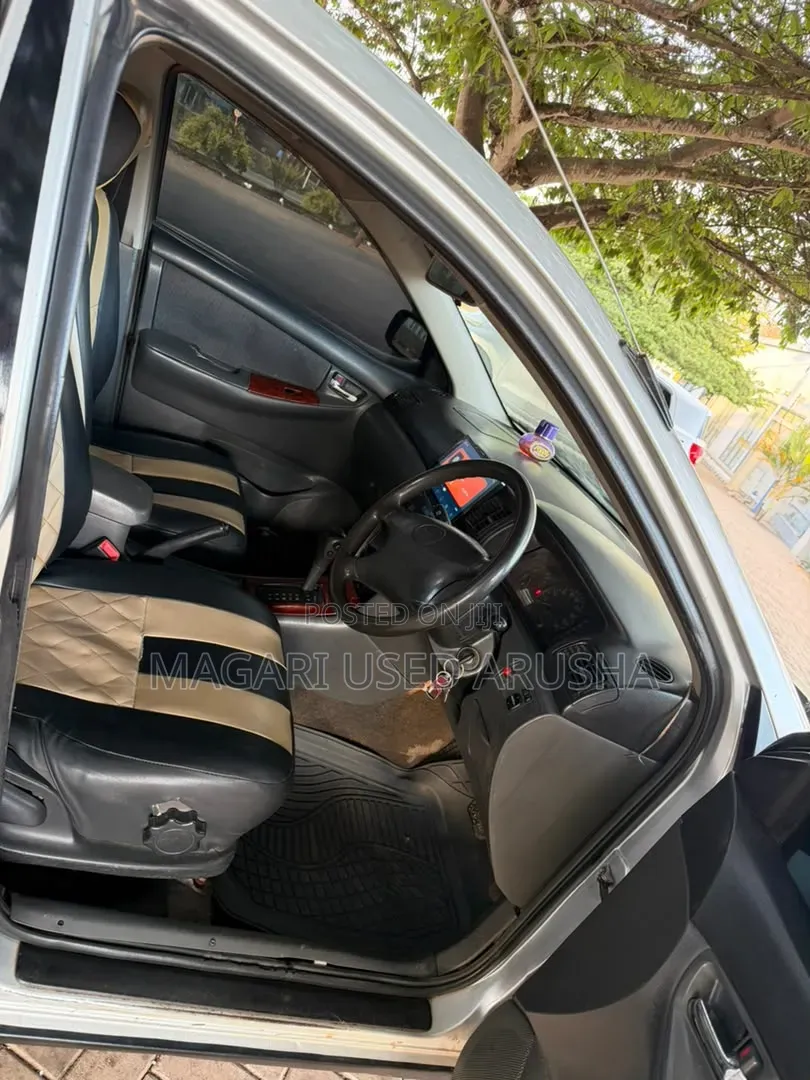 Toyota Corolla 2003 Silver