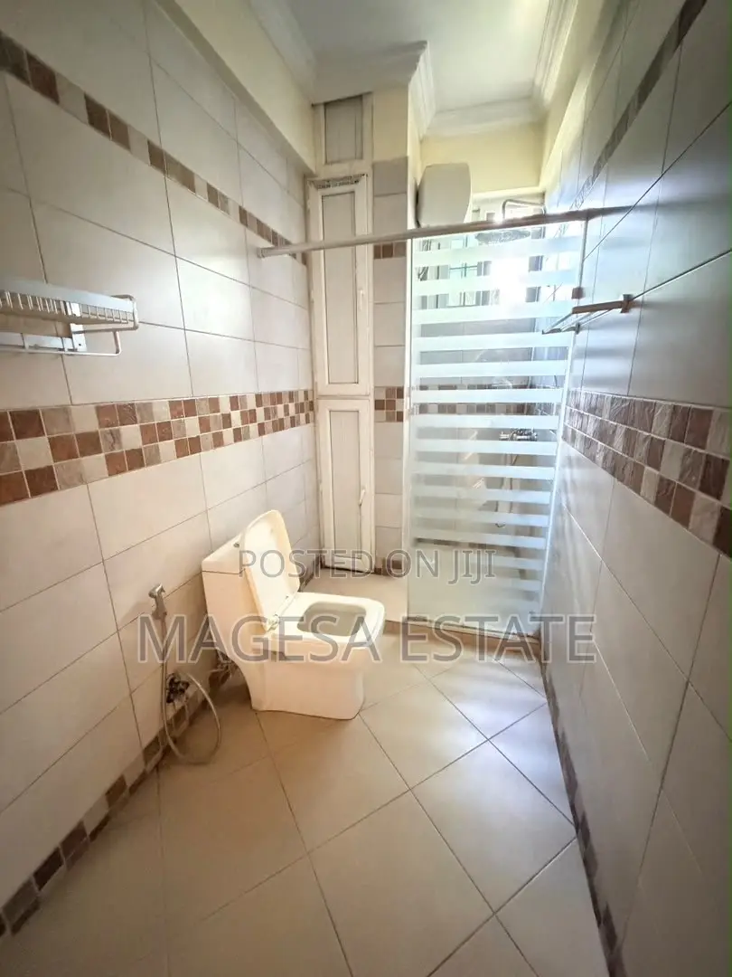 Furnished 3bdrm Apartment in Oyster Bay for rent
