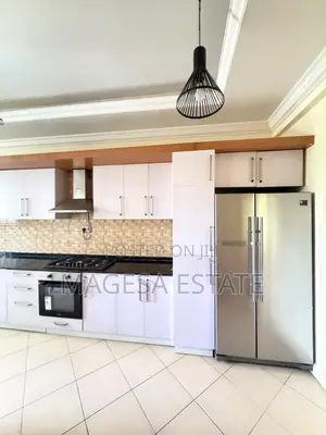 Furnished 3bdrm Apartment in Oyster Bay for rent