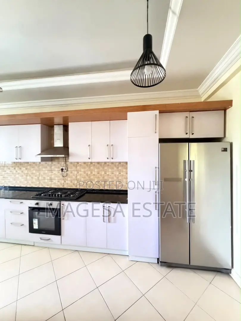 Furnished 3bdrm Apartment in Oyster Bay for rent